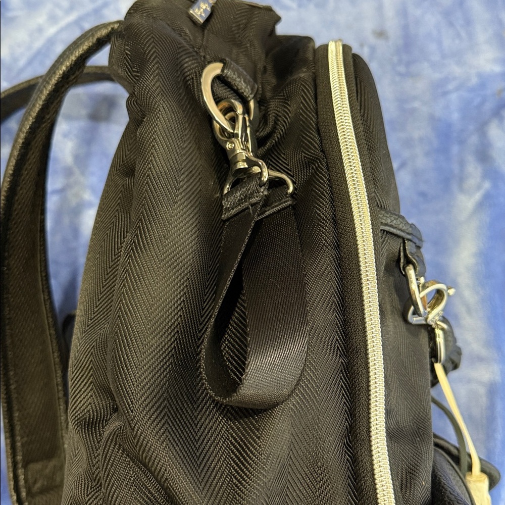 Itzy Ritzy Black Large Diaper/Backpack Bag - Picture 12 of 12